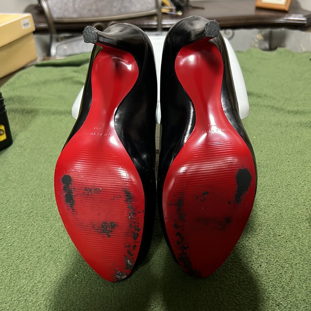 Red bottoms without the $700 Louboutin price tag?